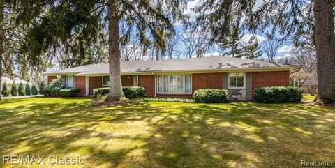 1358 WINCHCOMBE Drive, Bloomfield Hills, MI 48304