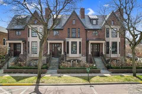 287 W BROWN Street, Birmingham, MI 48009