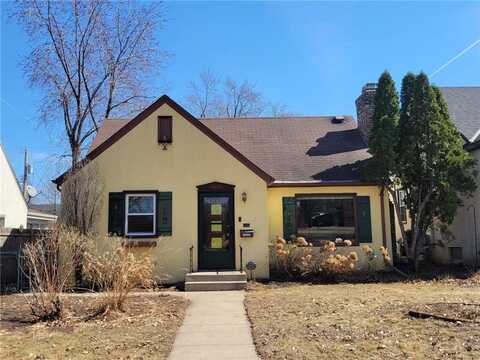4621 13th Avenue S, Minneapolis, MN 55407