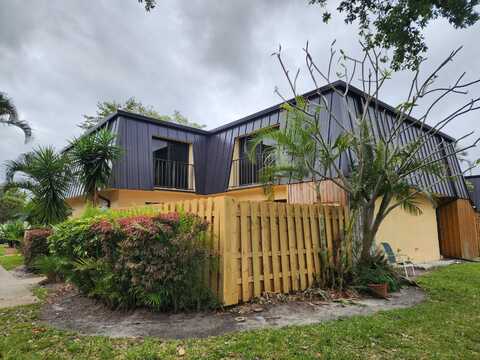 2481 Waterside Drive, Lake Worth, FL 33461
