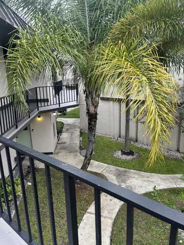 1 Greenway N, Royal Palm Beach, FL 33411