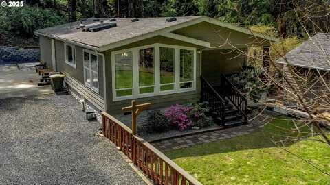 5568 WOAHINK DR, Florence, OR 97439