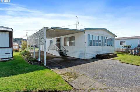 1413 HAWTHORNE AVE, Reedsport, OR 97467