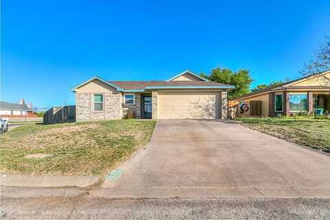 1302 Tres Rios Dr, San Angelo, TX 76903