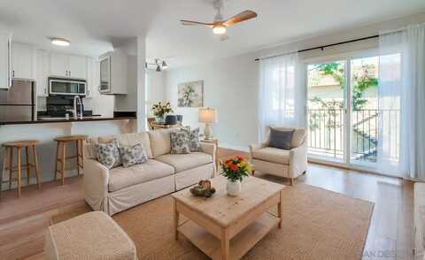 4860 Rolando Ct, San Diego, CA 92115