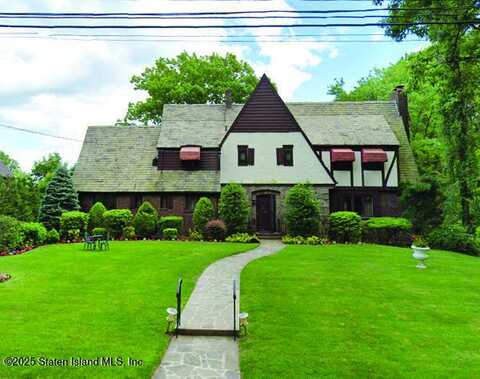 26 Emerson Avenue, Staten Island, NY 10301