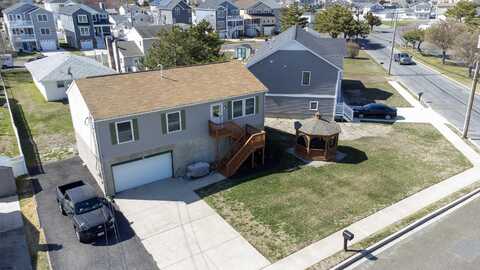 2 Franklin Pl, Brigantine, NJ 08203