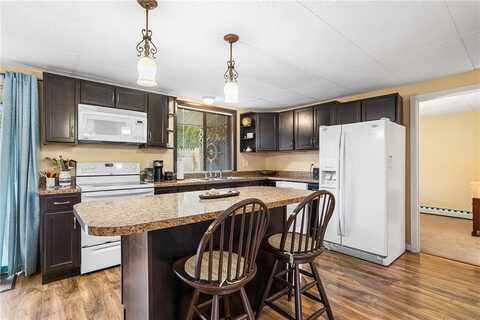 40 Kingsland Court, Charlestown, RI 02813