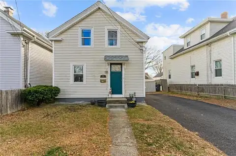 77 Seamans Street, Providence, RI 02908