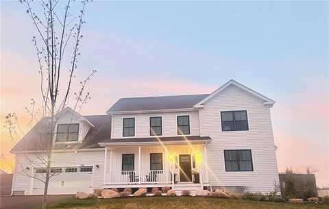 70 Ferreira Avenue, Portsmouth, RI 02871