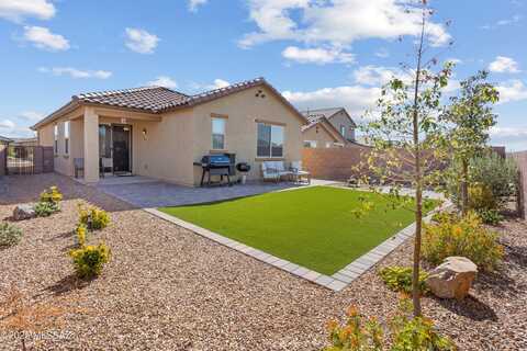 13181 E Iron Chief Drive, Tucson, AZ 85747