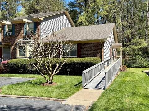 1308 Oakridge Avenue, Henderson, NC 27536