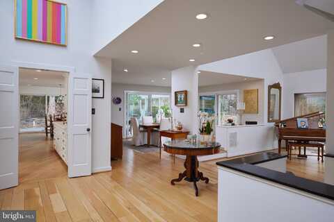 8609 DARBY PLACE, BETHESDA, MD 20817