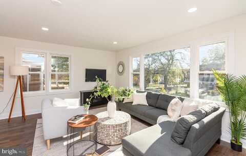 4802 EASTERN AVENUE NE, WASHINGTON, DC 20017