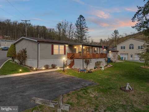2461 ELIZABETH AVENUE, TEMPLE, PA 19560