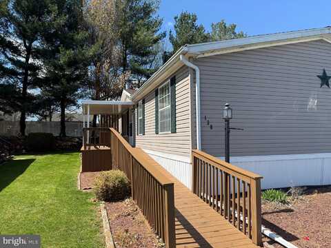 130 GREENBRIAR CIRCLE, LANCASTER, PA 17603