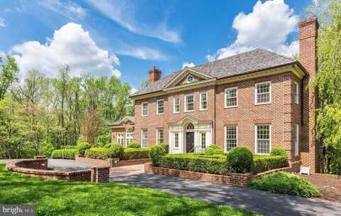 9212 WHITE CHIMNEY LANE, GREAT FALLS, VA 22066