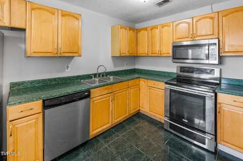 300 Gale Avenue, Kingsport, TN 37660