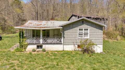 2740 Dry Creek Road, Blackwater, VA 24221