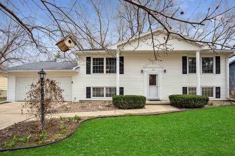 327 Drynan Drive, Waterloo, IA 50701