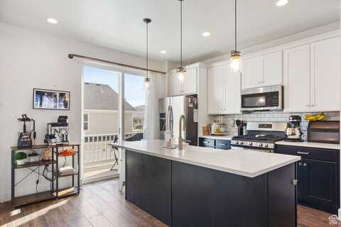 1056 W PAINTED HORSE S, Bluffdale, UT 84065