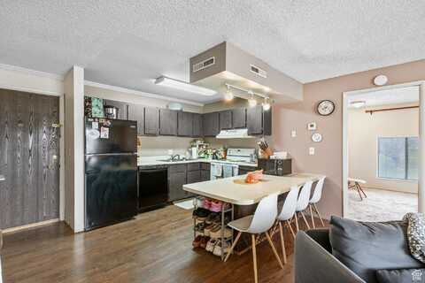 66 W LESTER, Murray, UT 84107
