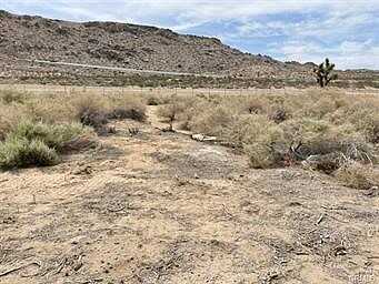 Le County Road, Apple Valley, CA 92307