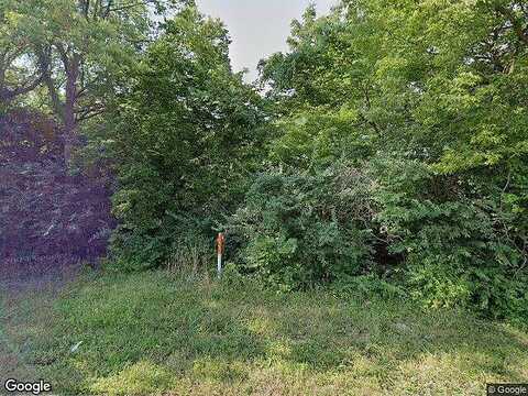Dr Greaves Rd, Grandview, MO 64030