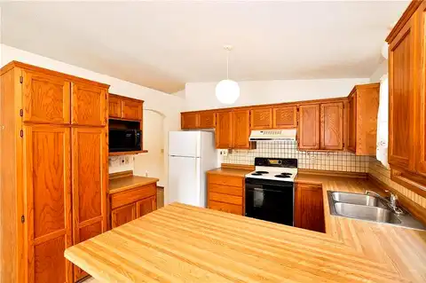 Logan, ROCHESTER, MN 55904