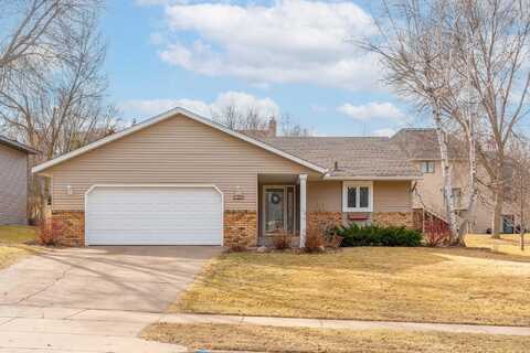Linda, SAINT CLOUD, MN 56301