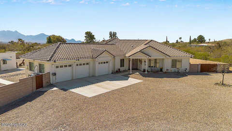 Calle De Julio, GREEN VALLEY, AZ 85614