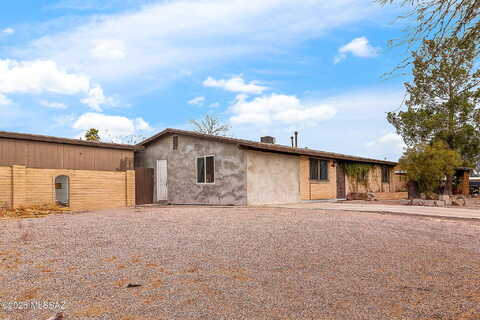 Paseo De Las Aguilas, TUCSON, AZ 85746