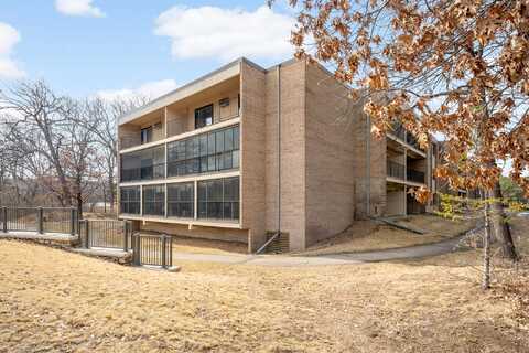 Green Circle, HOPKINS, MN 55343
