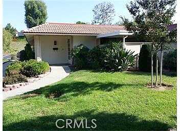 Via Serena, LAGUNA WOODS, CA 92637