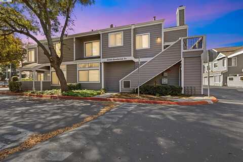 Southwick, HAYWARD, CA 94544
