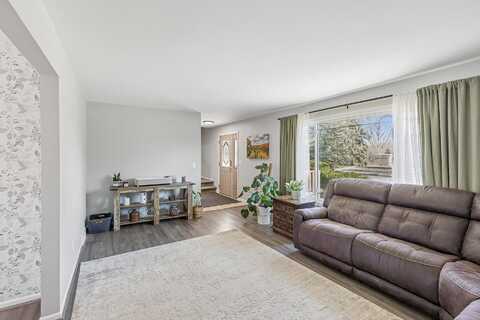 Brittany, HASTINGS, MN 55033