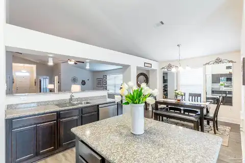 Millet, CANTONMENT, FL 32533