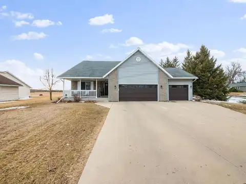 Summer, ALEXANDRIA, MN 56308