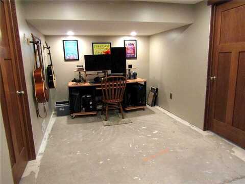Chestnut, DAWSON, MN 56232