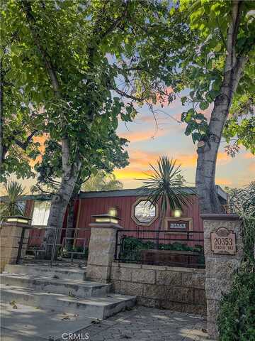 Enadia, WINNETKA, CA 91306