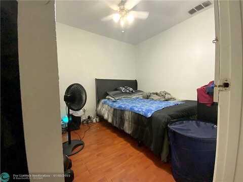 16Th, POMPANO BEACH, FL 33068