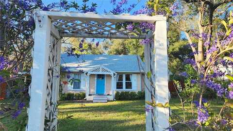 11Th, MOUNT DORA, FL 32757