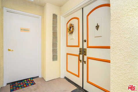 Hillside, LOS ANGELES, CA 90046