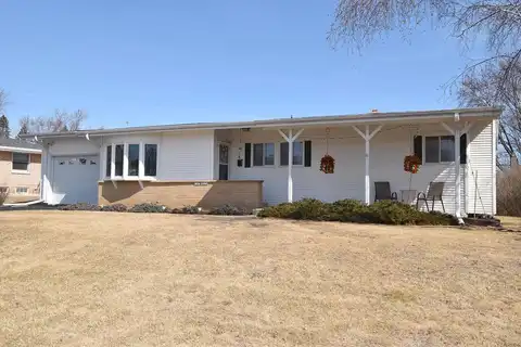 Mckinley, MENOMONEE FALLS, WI 53051