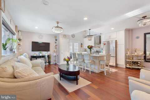 Cloverly, PHILADELPHIA, PA 19136