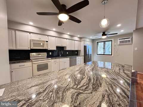 Winding, DOWNINGTOWN, PA 19335