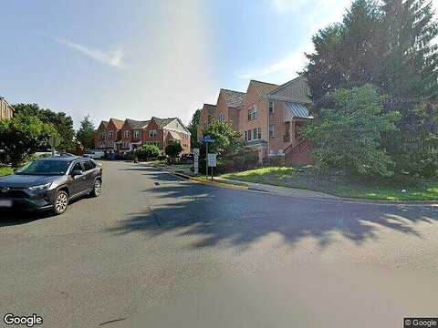 Uniform, CENTREVILLE, VA 20121