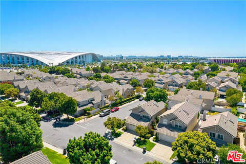 Berkshire, INGLEWOOD, CA 90305