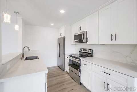 41St, SAN DIEGO, CA 92105