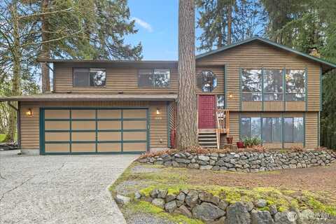 Larch, LYNNWOOD, WA 98037
